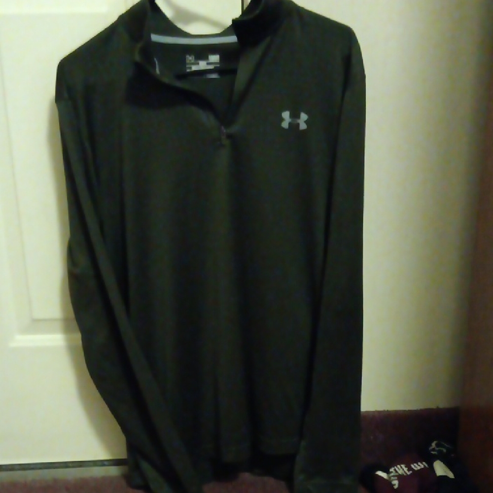 Under Armour Loose Fit Quarter-Zip Pullover